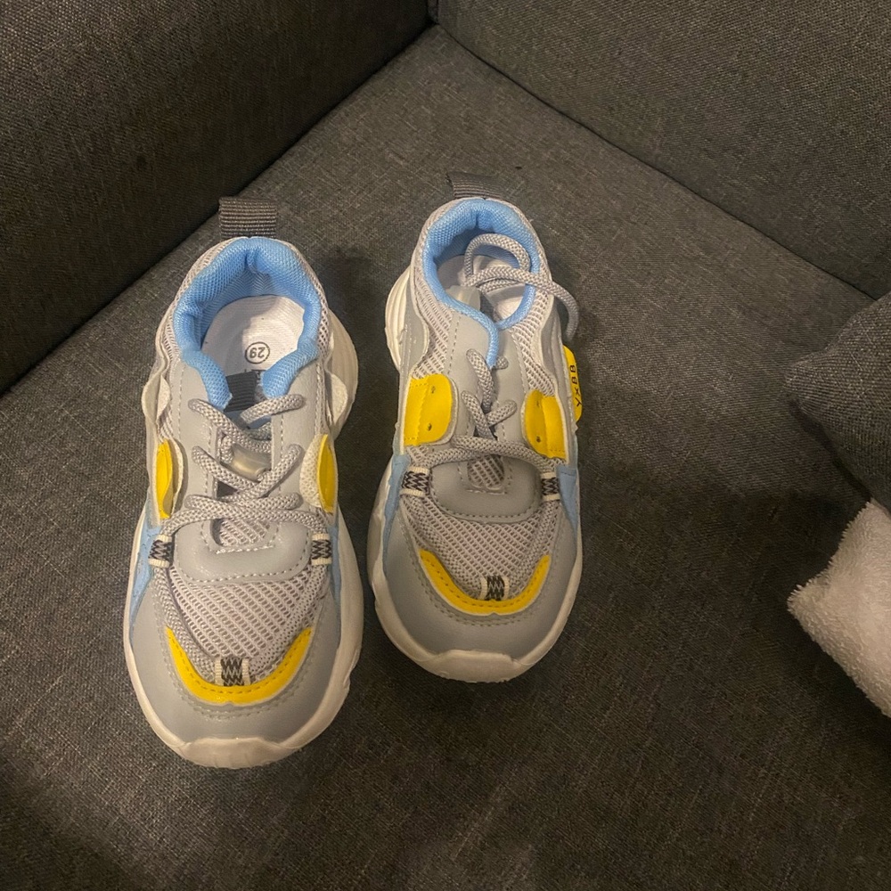 Kids' Gray and Yellow Sneakers